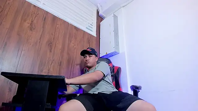 juanmechanic  online show from 10-30-25, 01:01