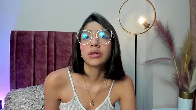 IvyJhons online show from 01-10-26, 12:07