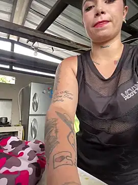 Lali HOtt online show from 04-23-26, 01:57