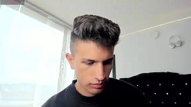 kevin ahss online show from 09-30-25, 04:23