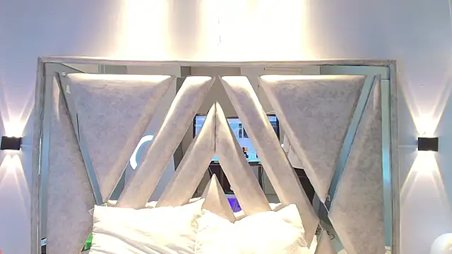 Nezuko 16 online show from 09-18-25, 03:19