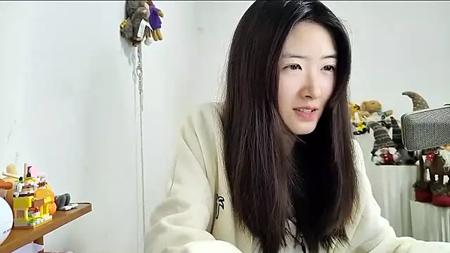 Moonlight-23 online show from 12-14-25, 01:27