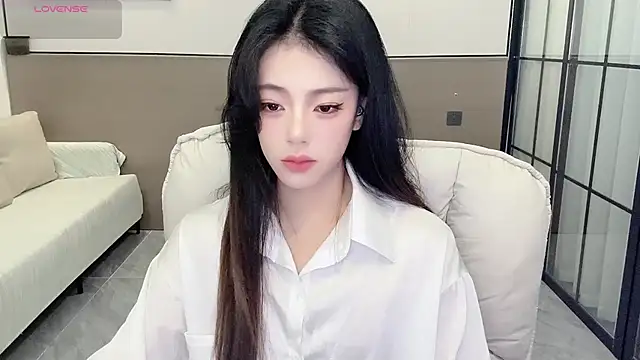 Sandy Uu online show from 09-18-25, 05:53