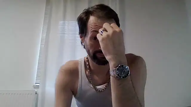 Snapshot of XLBarehengst chatting on 10-04-25, 07:28 XLBarehengst online show from 10-04-25, 07:28