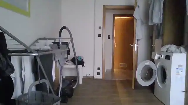 Snapshot of XLBarehengst chatting on 03-31-26, 06:03 XLBarehengst online show from 03-31-26, 06:03