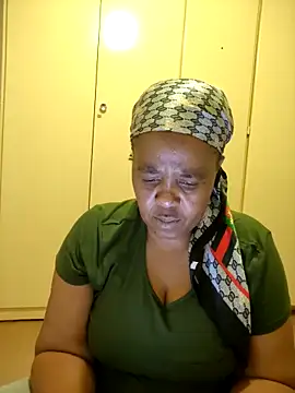 Ebonyboobsmilk online show from 10-09-25, 04:27