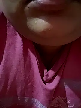 Snapshot of sexymotto chatting on 10-28-25, 05:26 sexymotto online show from 10-28-25, 05:26