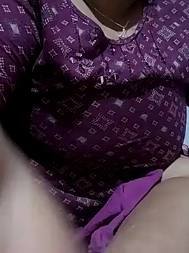 Snapshot of sexymotto chatting on 11-05-25, 03:01 sexymotto online show from 11-05-25, 03:01