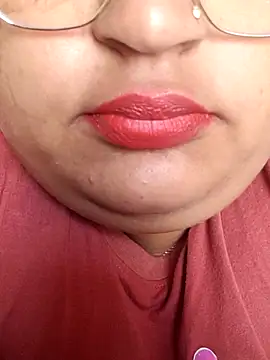 Snapshot of sexymotto chatting on 11-10-25, 03:27 sexymotto online show from 11-10-25, 03:27