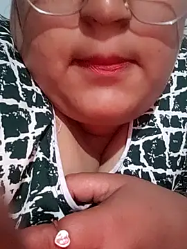 Snapshot of sexymotto chatting on 11-10-25, 05:34 sexymotto online show from 11-10-25, 05:34