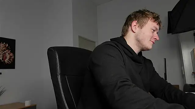 Richard Dullas online show from 09-27-25, 05:45