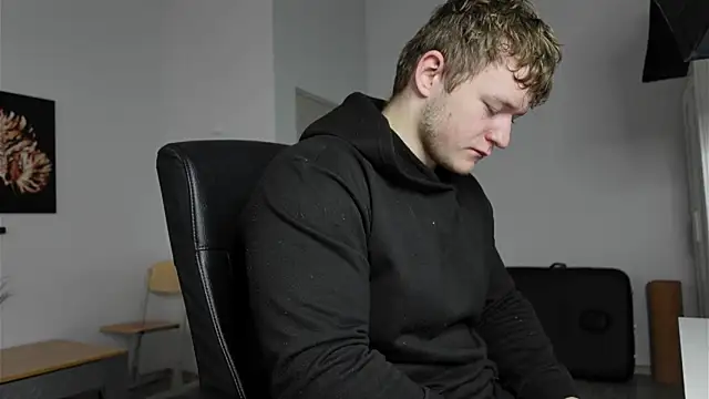 Richard Dullas online show from 09-28-25, 05:46