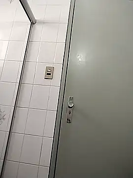 Snapshot of bls356 chatting on 11-21-25, 07:01 bls356 online show from 11-21-25, 07:01