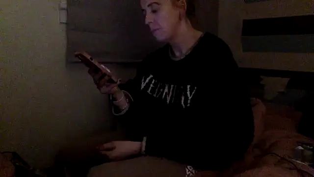 Bellababexox online show from 05-15-26, 11:56