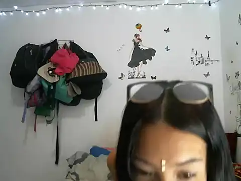 Thalia 220 online show from 11-22-25, 10:31