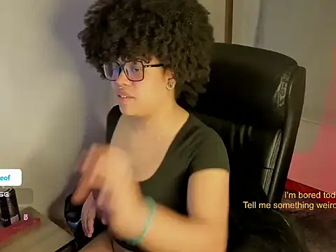 Snapshot of afro_jayleof chatting on 09-18-25, 01:18 afro jayleof online show from 09-18-25, 01:18