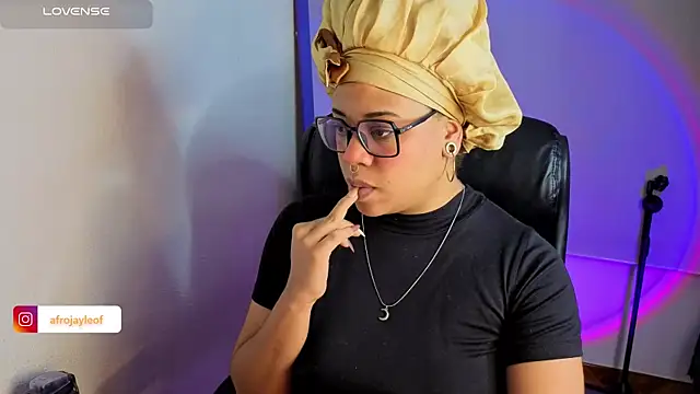 Snapshot of afro_jayleof chatting on 09-30-25, 11:43 afro jayleof online show from 09-30-25, 11:43