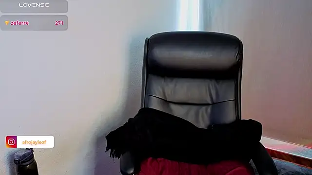 Snapshot of afro_jayleof chatting on 10-12-25, 02:49 afro jayleof online show from 10-12-25, 02:49