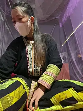 Snapshot of Huong-Ly chatting on 02-19-26, 07:48 Huong-Ly online show from 02-19-26, 07:48