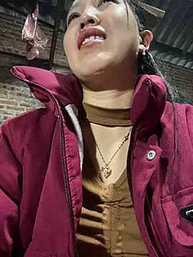 Snapshot of Huong-Ly chatting on 02-20-26, 09:21 Huong-Ly online show from 02-20-26, 09:21