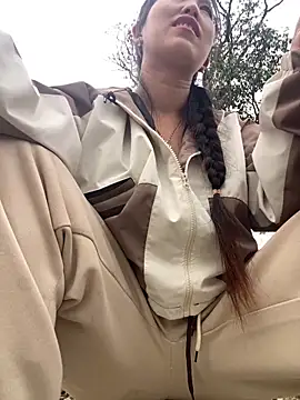 Snapshot of Huong-Ly chatting on 02-22-26, 07:40 Huong-Ly online show from 02-22-26, 07:40