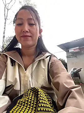 Snapshot of Huong-Ly chatting on 02-25-26, 02:43 Huong-Ly online show from 02-25-26, 02:43