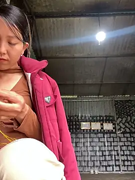 Snapshot of Huong-Ly chatting on 03-16-26, 08:51 Huong-Ly online show from 03-16-26, 08:51