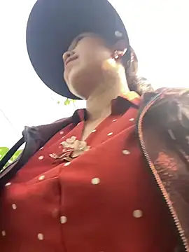 Snapshot of Huong-Ly chatting on 03-26-26, 07:58 Huong-Ly online show from 03-26-26, 07:58