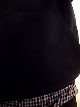 Snapshot of Stingles chatting on 11-10-25, 12:53 Stingles online show from 11-10-25, 12:53