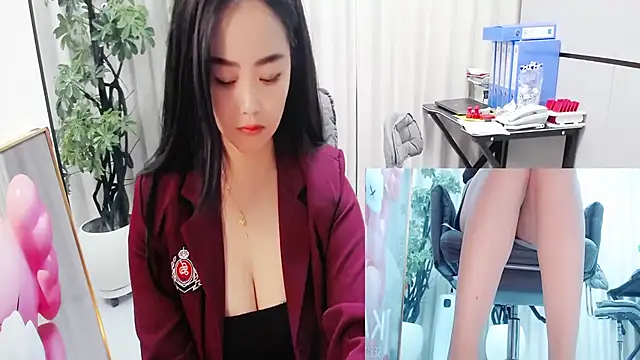 Eileen-L online show from 02-27-26, 05:07