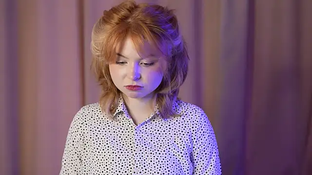 Stella Vanila online show from 09-19-25, 05:09