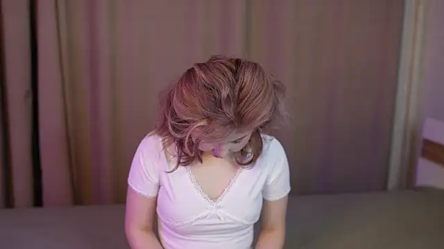 Stella Vanila online show from 10-12-25, 12:31