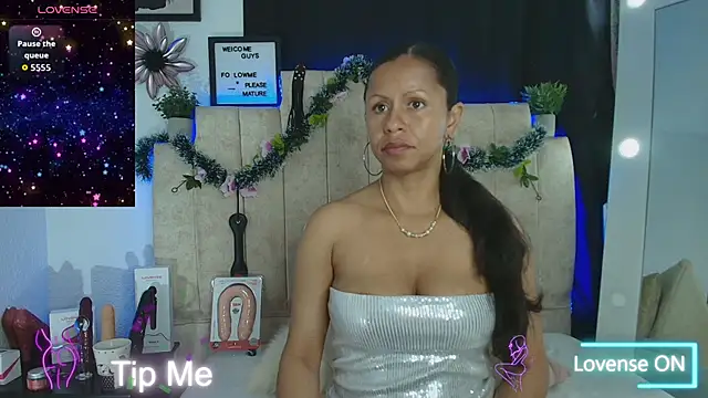 Catherine mature45 online show from 12-15-25, 06:23