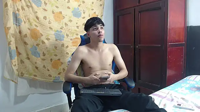 alice julls online show from 06-10-26, 06:07