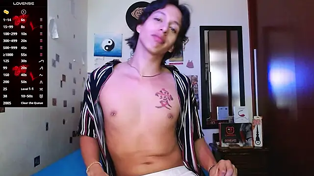 DannyPhantom555 online show from 11-18-25, 06:01