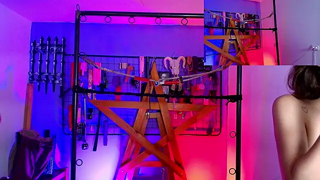 Misstresss aurora bdsm online show from 10-10-25, 03:11