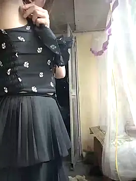 Snapshot of Dung-Thao19 chatting on 10-22-25, 01:11 Dung-Thao19 online show from 10-22-25, 01:11