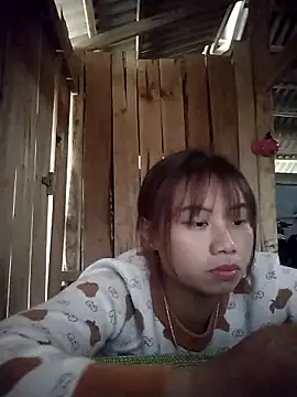 Snapshot of Dung-Thao19 chatting on 01-14-26, 03:01 Dung-Thao19 online show from 01-14-26, 03:01