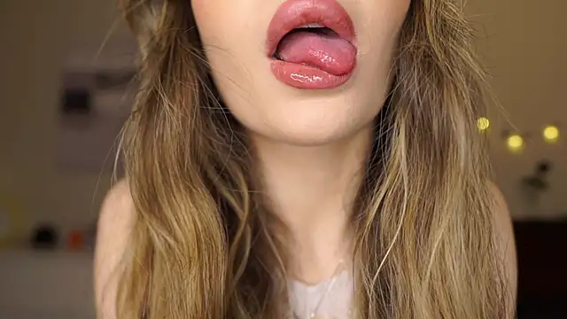 Snapshot of GeorginaHarn chatting on 02-17-26, 08:11 GeorginaHarn online show from 02-17-26, 08:11