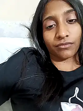 Snapshot of Ghetto_Gurl_06 chatting on 11-01-25, 05:04 Ghetto Gurl 06 online show from 11-01-25, 05:04