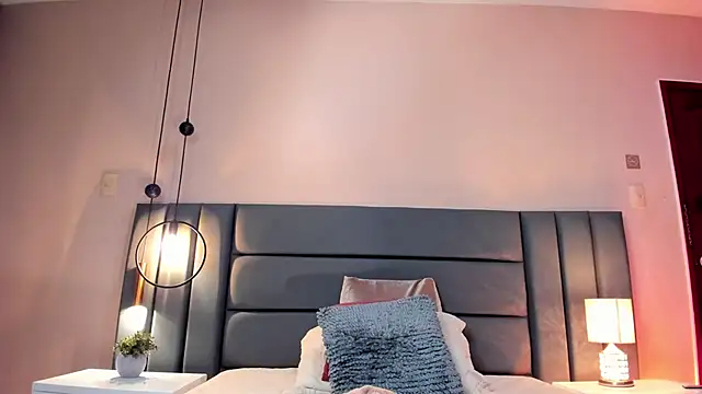 AelinDuvalier online show from 10-08-25, 06:27