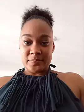 Snapshot of dahian_charlote02 chatting on 10-14-25, 08:31 dahian charlote02 online show from 10-14-25, 08:31