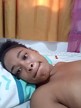 Snapshot of dahian_charlote02 chatting on 10-20-25, 04:18 dahian charlote02 online show from 10-20-25, 04:18