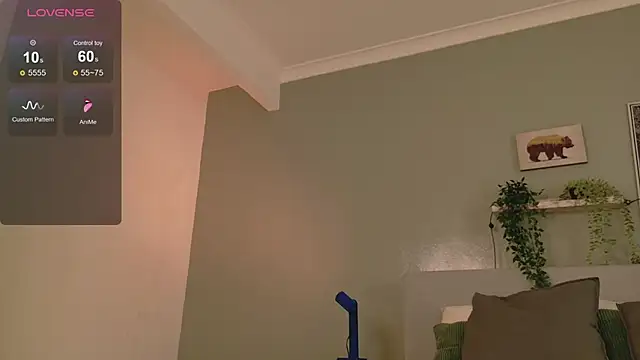 Nickifox   online show from 10-10-25, 07:46