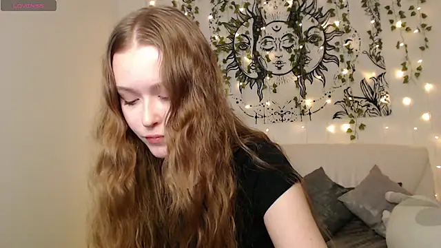 MandyMils online show from 10-24-25, 04:47