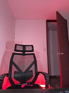 Snapshot of Danicute_ chatting on 10-04-25, 06:44 Danicute online show from 10-04-25, 06:44