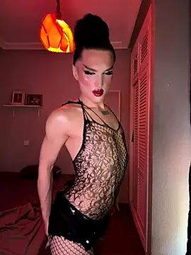 Snapshot of lacattiva chatting on 09-17-25, 05:03 lacattiva online show from 09-17-25, 05:03