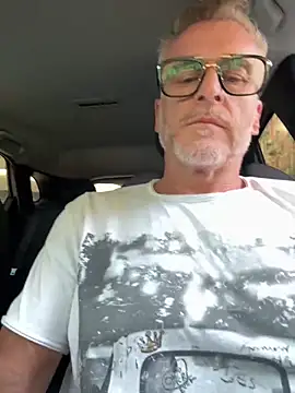 Axl hot online show from 06-17-26, 02:07