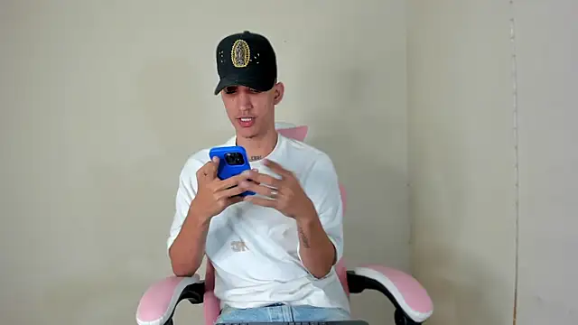 Richard27  online show from 09-30-25, 05:12