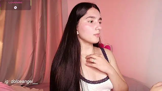 Snapshot of dulceangel__ chatting on 09-22-25, 04:25 dulceangel online show from 09-22-25, 04:25